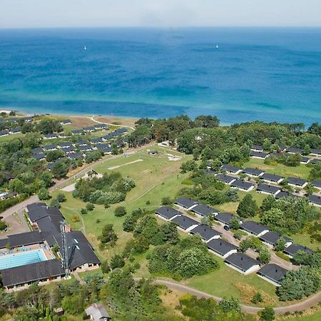 6 Person Holiday Home On A Holiday Park In กิลล์ลาย ภายนอก รูปภาพ