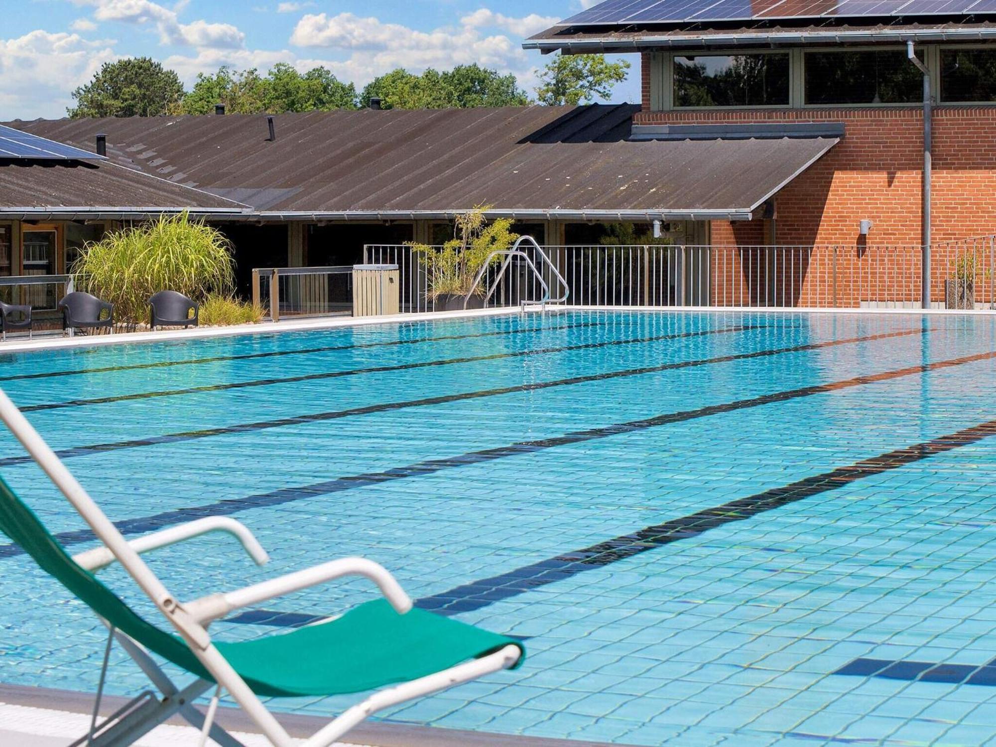 6 Person Holiday Home On A Holiday Park In กิลล์ลาย ภายนอก รูปภาพ